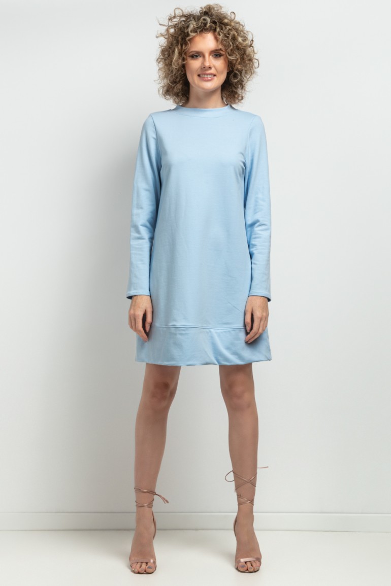 CM7755 Sukienka trapezowa z plisą u dołu - jasnoniebieska