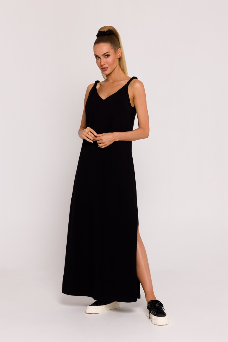 CM8077 Sukienka maxi z głębokim dekoltem na plecach - czarna