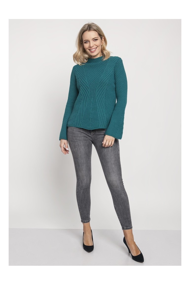 CM4672 Kobiecy sweter z rozszerzanymi rękawami - zielony