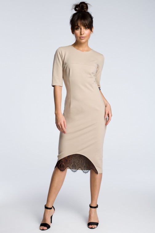 CM3615 Sukienka z wycięciem i wstawką z koronki - beżowa