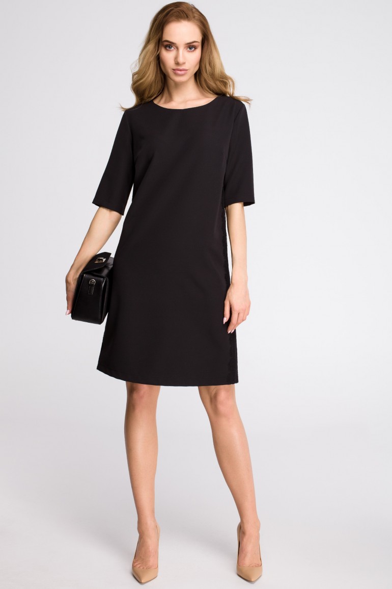 CM3623 Sukienka z lampasem z koronki - czarna
