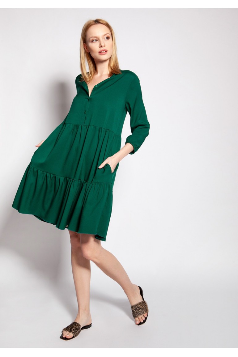 CM5359 Sukienka mini z falbankami i rękawem 3/4 - zielona