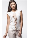 AWAMA A25 Szyfonowa bluzka damska z żabotem bez rękawów - biało - beżowa