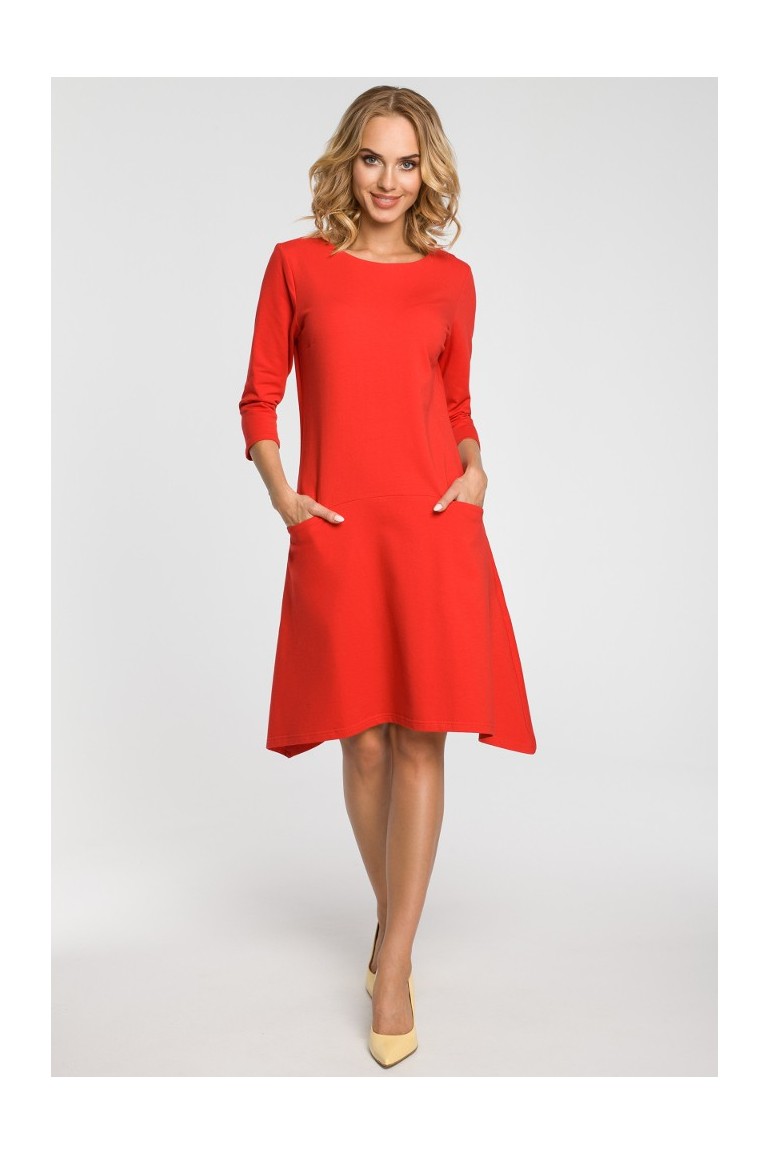 CM3107 Asymetryczna sukienka z obniżoną talią - czerwona
