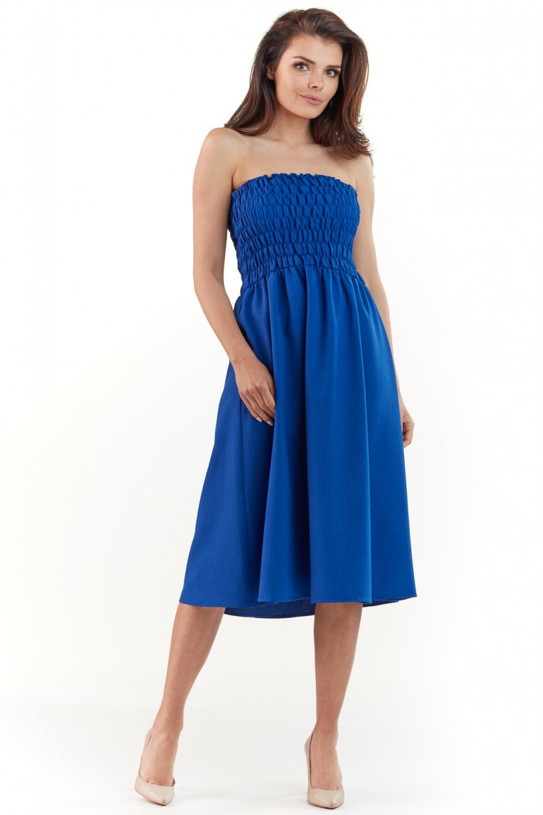 CM3767 Rozkloszowana sukienka z marszczeniami - niebieska