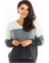 Trójkolorowy sweter z dekoltem w serek - szary