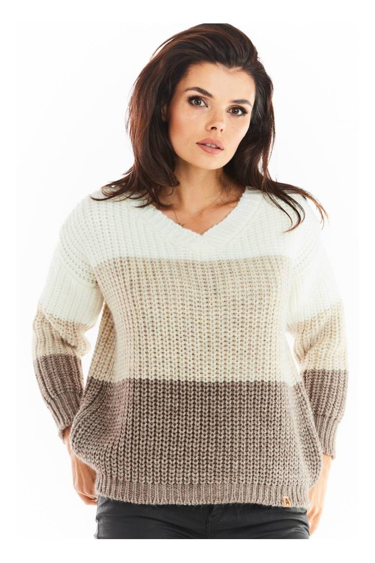 CM5681 Trójkolorowy sweter z dekoltem w serek - beżowy