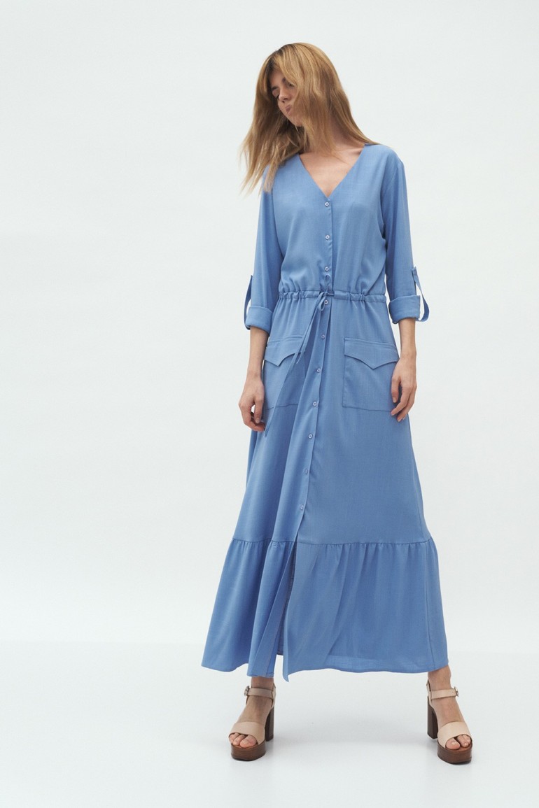 CM5989 Długa sukienka z kieszeniami i rękawem 3/4 - niebieska