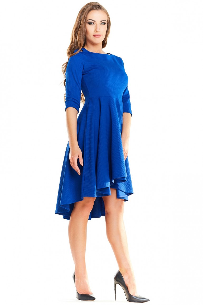CM3983 Asymetryczna sukienka midi z krótkim rękawem - niebieska