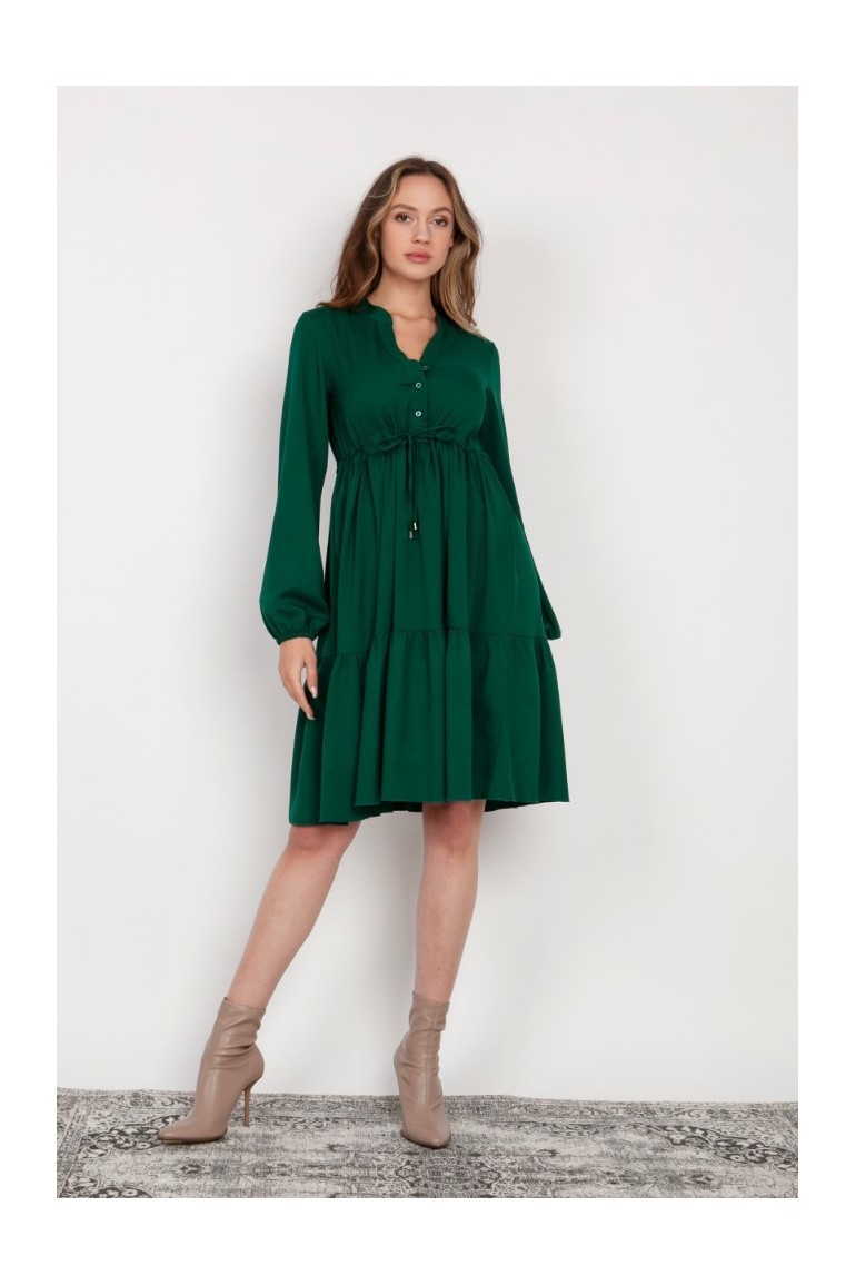 CM6347 Rozkloszowana sukienka z troczkiem w pasie - zielona