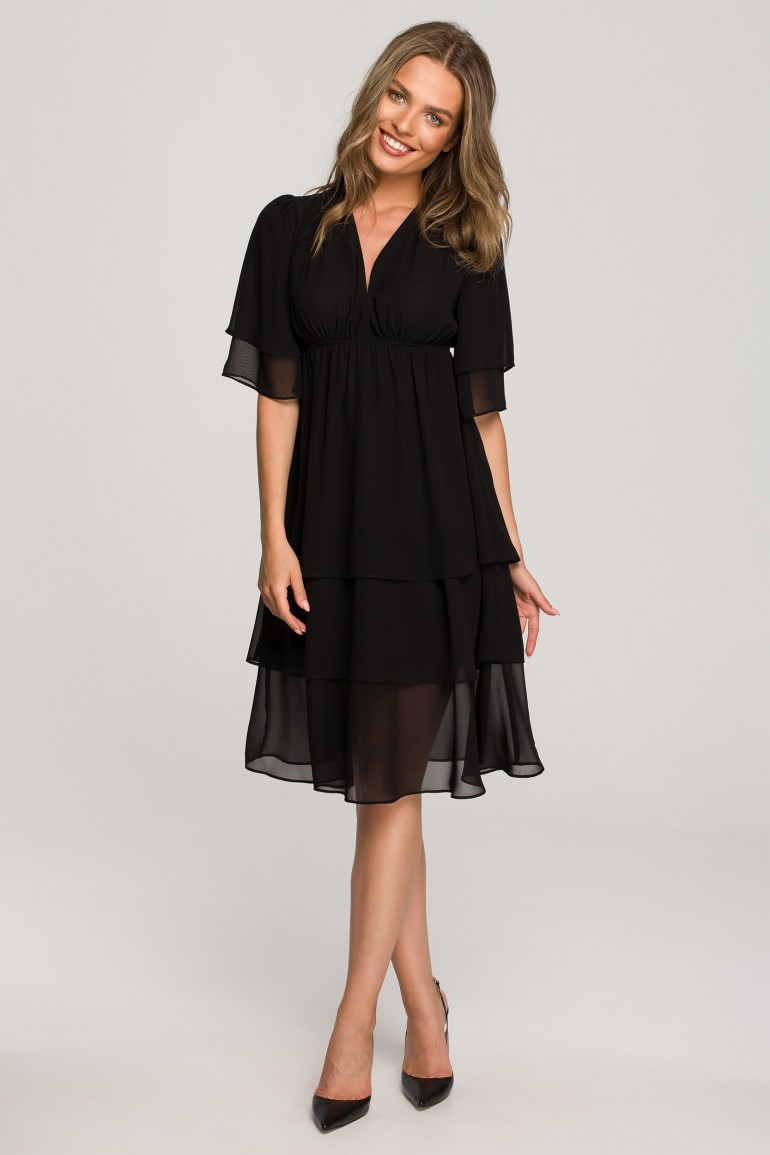 CM6919 Szyfonowa sukienka z trzema falbanami - czarna