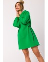 Dresowa sukienka mini z kapturem - soczysto-zielona