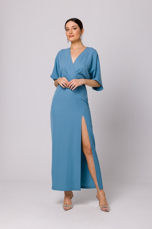 CM7257 Sukienka maxi z rozcięciem na przodzie - zimno-niebieska