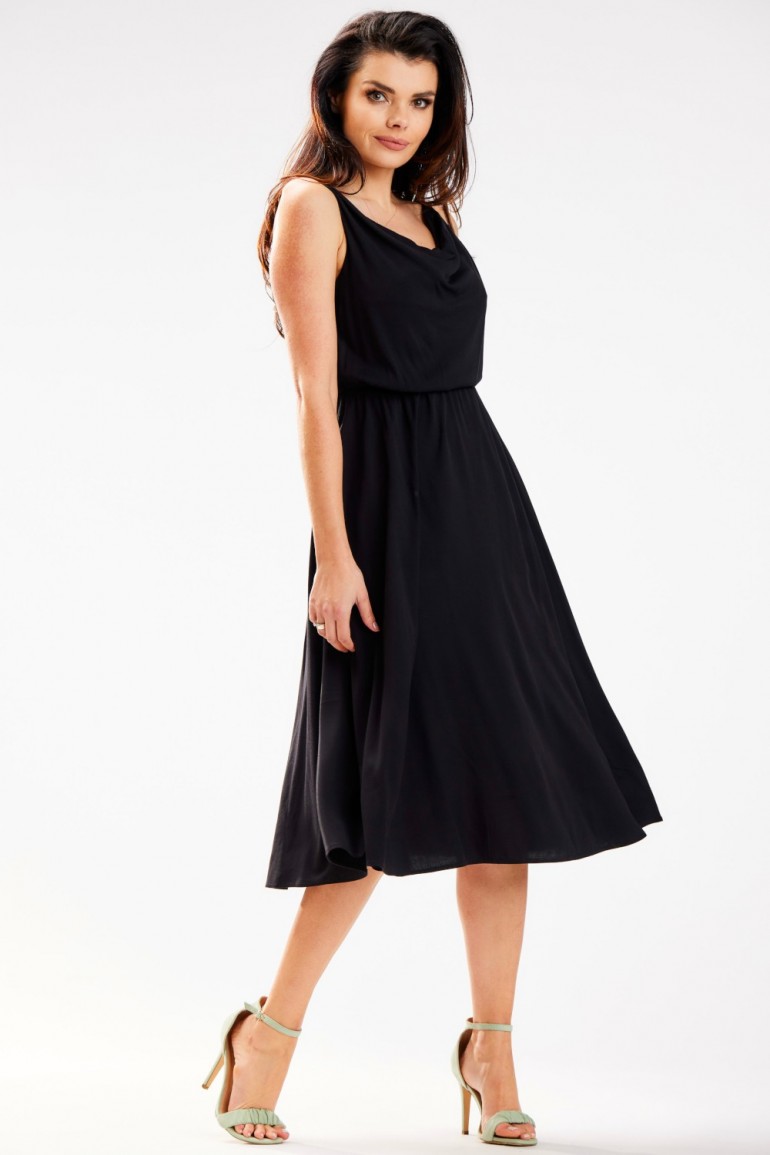CM7123 Rozkloszowana sukienka midi na ramiączkach - czarna