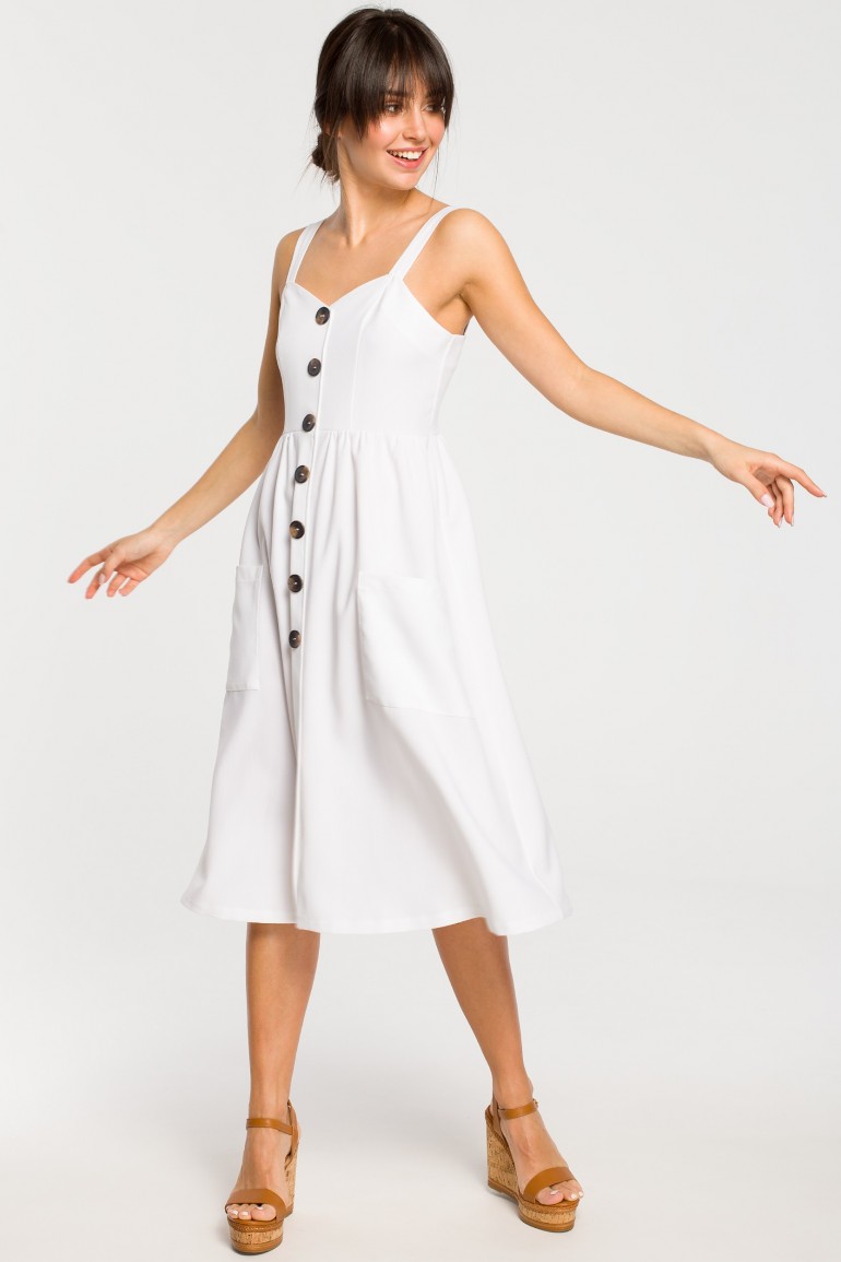 CM4265 Sukienka na szelkach z guzikami - biała